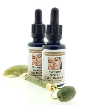 2 Kurkuma Gezichts olie 'Skin Perfect' met GRATIS jade roller